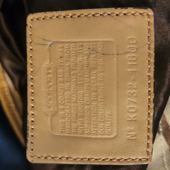 Small COACH shoulder bag - Picture 3 of 3